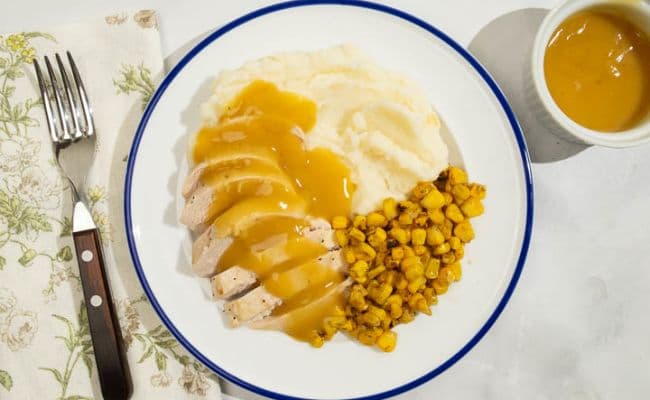 Gravy Chicken and Grilled Corn