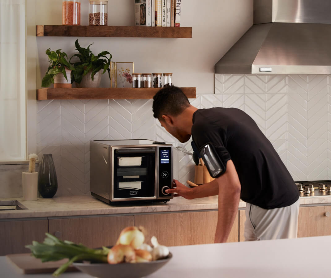 Suvie: Kitchen Robot with Multi-Zone Cooking & Refrigeration by Suvie —  Kickstarter